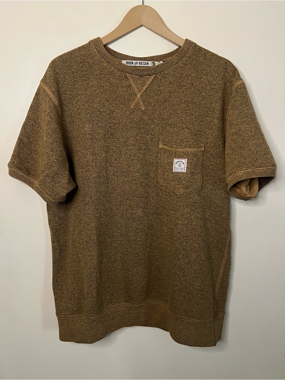 Iron And Resin Short Sleeve Pocket Sweatshirt Shirt